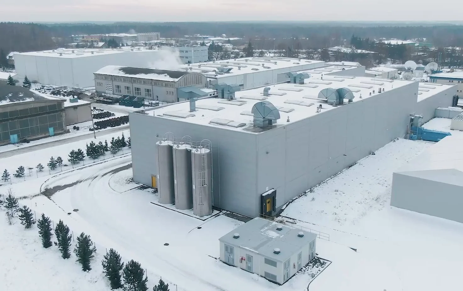 Про компанію 